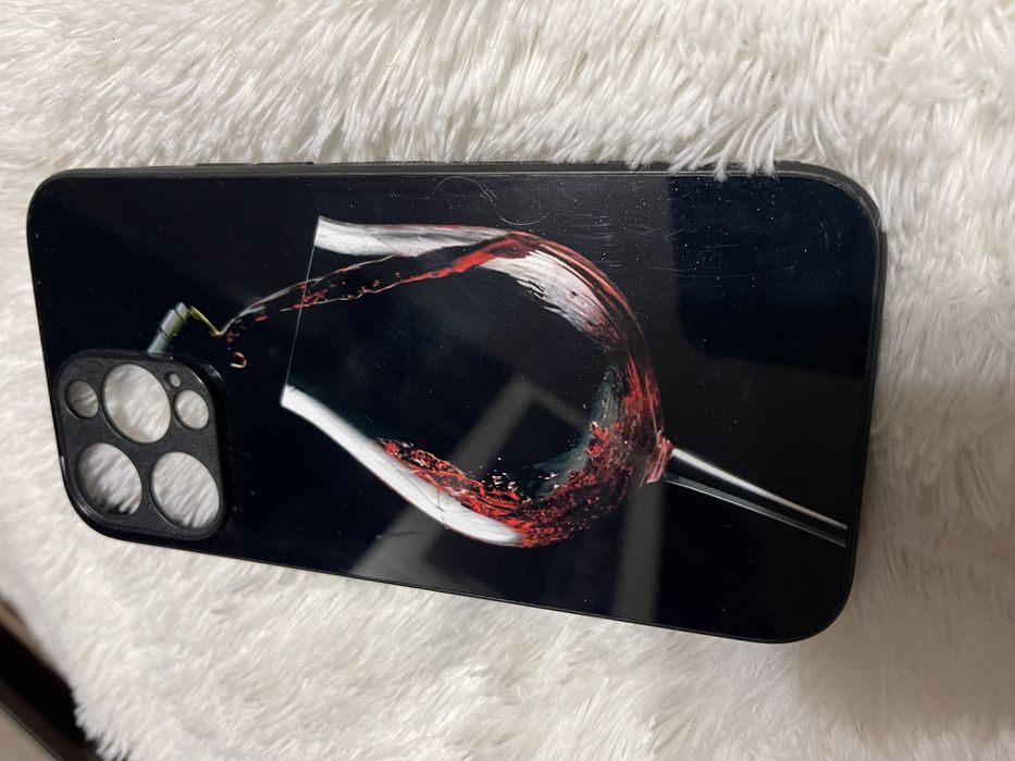 Продам новые чехлы на IPhone