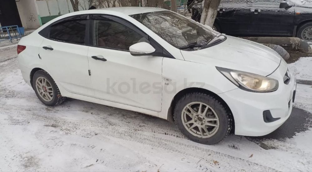 Hundai продам машину