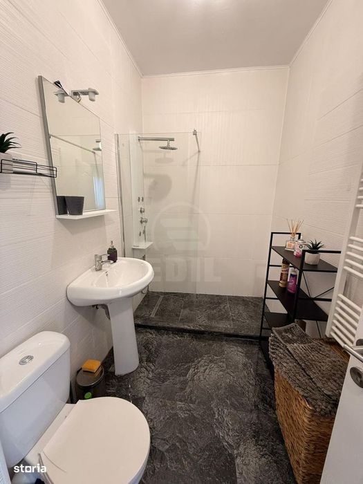 Apartament 2 camere semidecomandat zona Eroilor