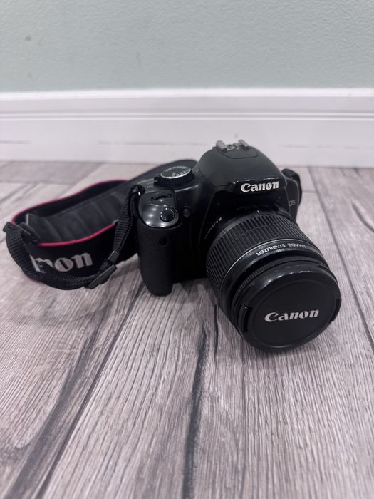 Canon EOS 550D в хорошем состоянии
