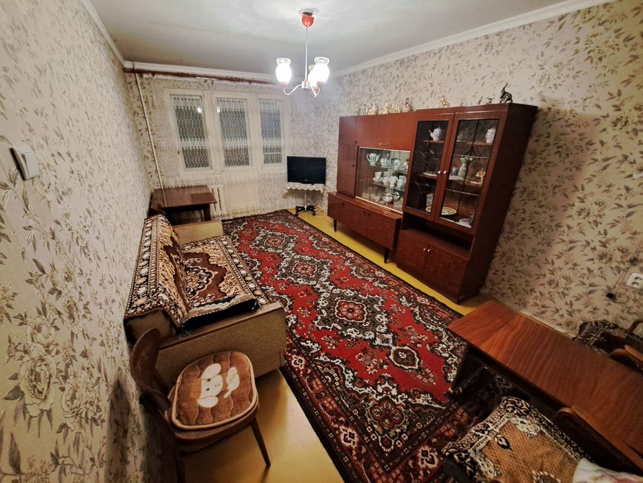 Сдаётся 2 комнатная квартира