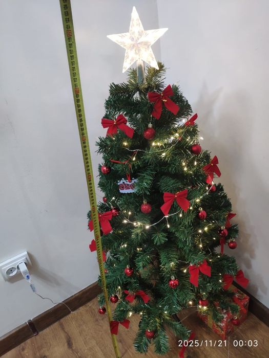 Продается елка новогодняя