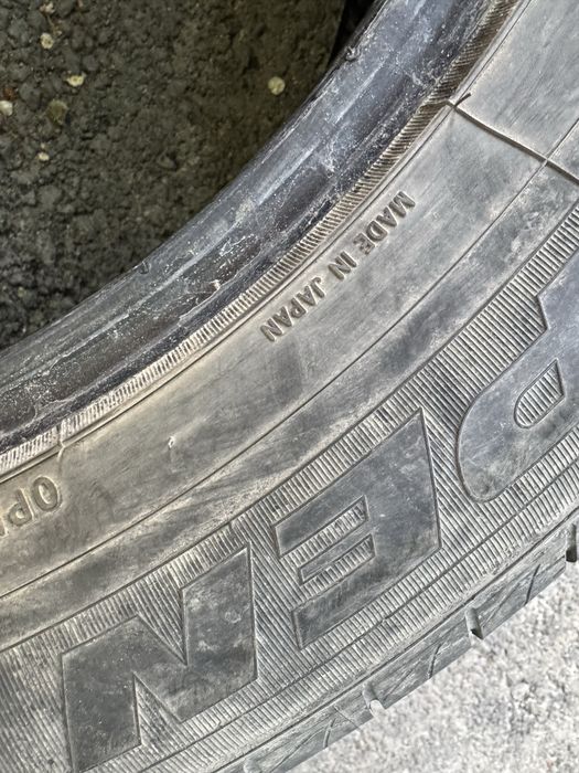 Шины Toyo 285/50/R20 комплект