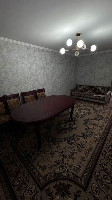 Продам 2-× комнатный квартиру