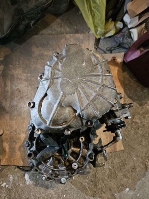 Продам мкпп карина е