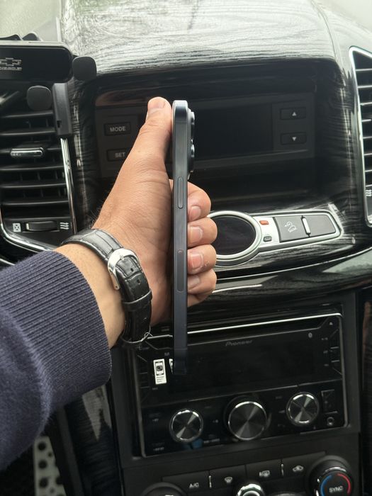 15 Pro Max 256 tali Esim 87%