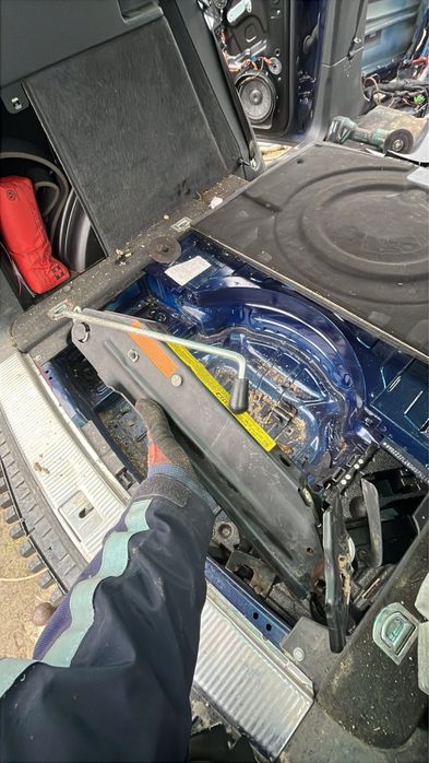 Roata de rezerva slim completa cric cheie roti vw touareg 2.5 5x120