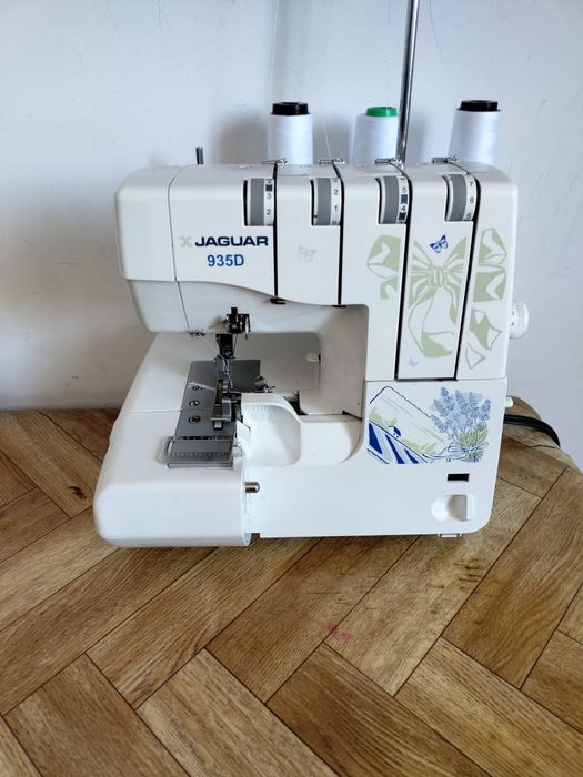 Оверлок Jaguar 935D