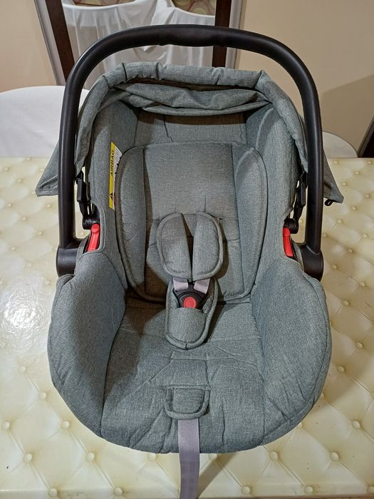 Продаётся автокресло новая