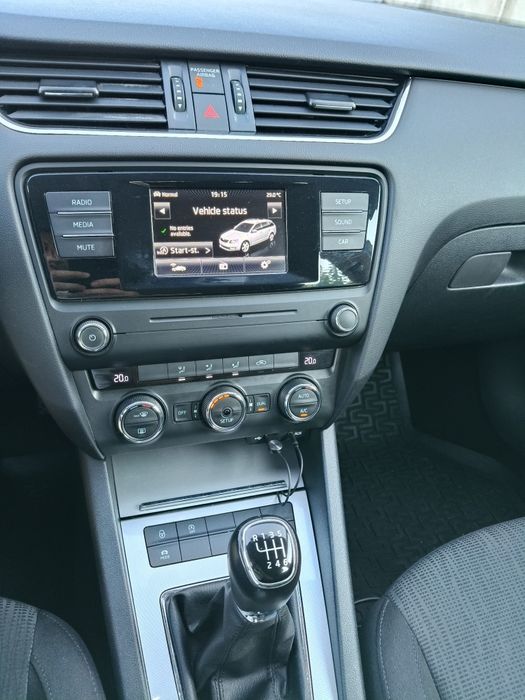 Vând Skoda Octavia 3