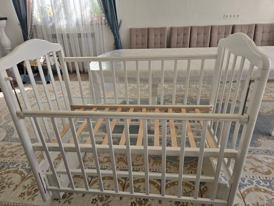 Детская кроватка