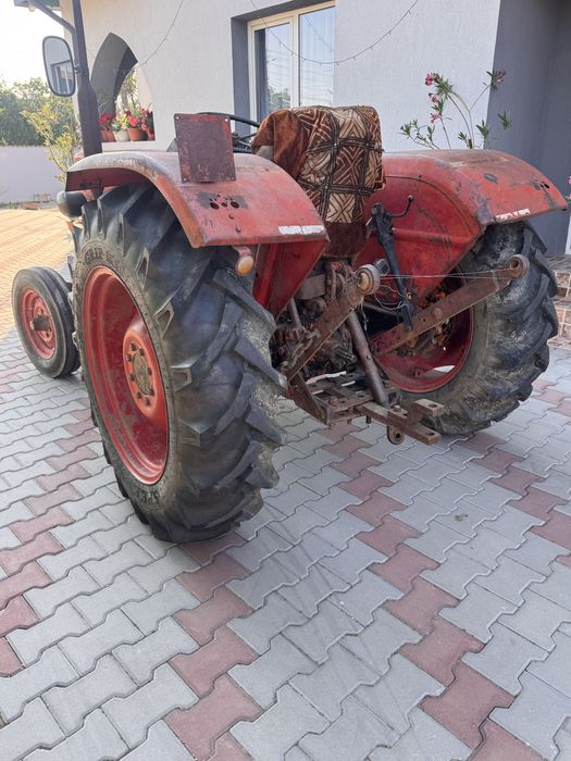 Tractor 445 universal