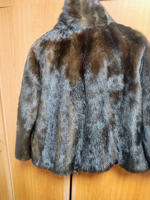 Haina din blana naturala de vizon