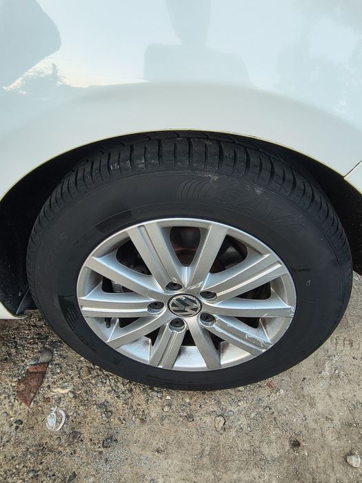 VOLKSWAGEN Golf 2011 — imagine 5