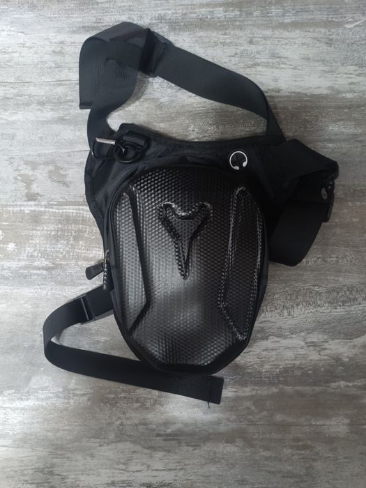 Мото чантичка за бедро