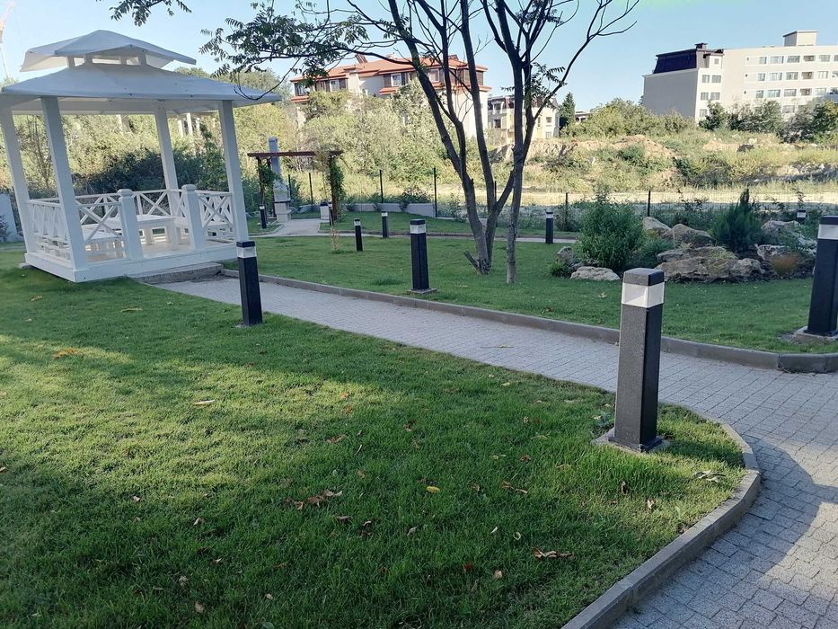 Дава се под наем Двустаен апартамент в к.к. Св.Св. Константин и Елена - 60 кв.м за 700 € - Снимка #11