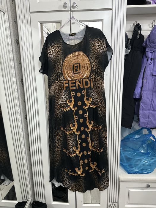 Продам платья размер 50