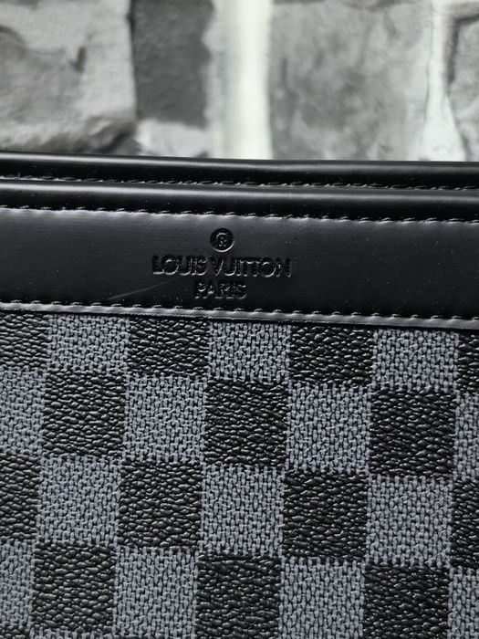 Lois Vieton чанта тип плик 2026