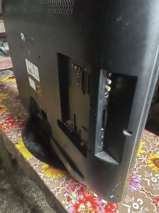 Vand  televizoare   In stare buna