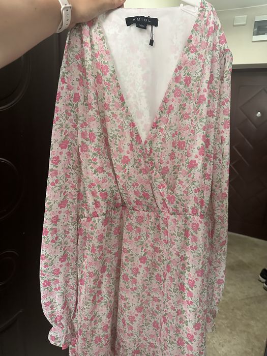 Рокля с флорални мотиви Amisu размер Л