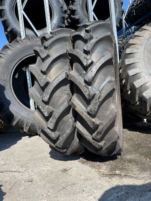 13.6-28 Anvelope noi BKT de tractor spate 8PR Fiat garantie