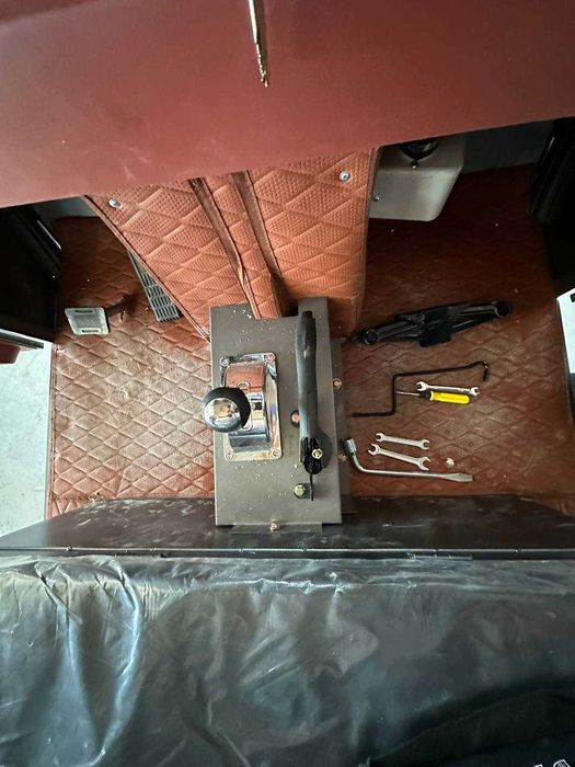 С кабиной трицикл ,2000 ват