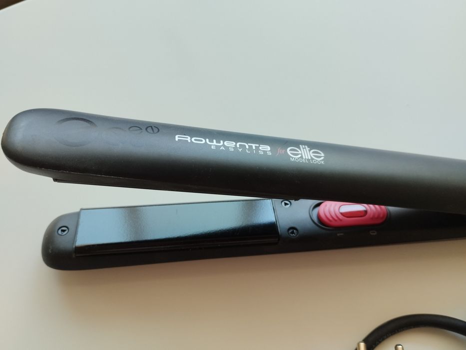 Продавам преса за коса Rowenta Easyliss, Ceramic Tourmaline, интелигентни плочи