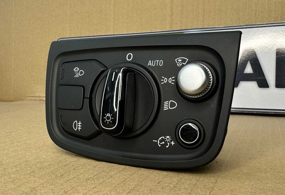 Копче ключ за фарове AUDI A8 S8 D4 4H0941531F