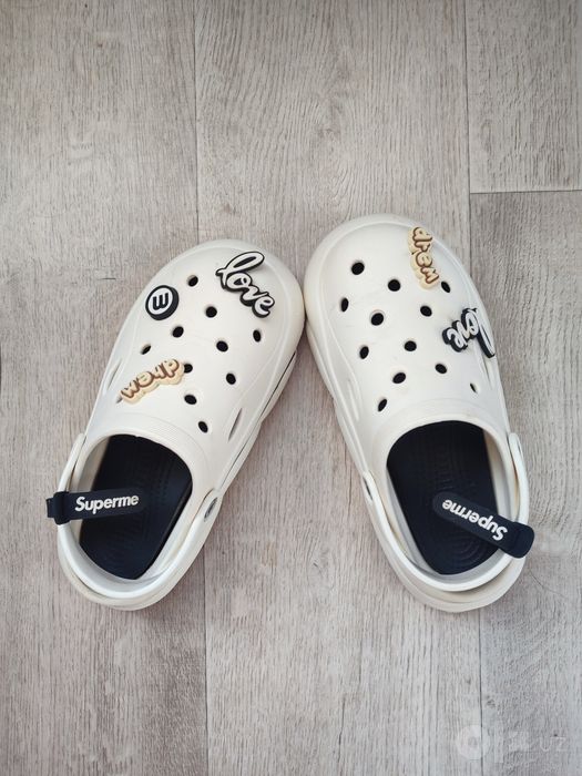 Сабо на платформе типа Crocs