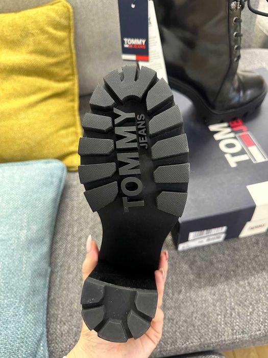 Нови боти Tommy Jeans