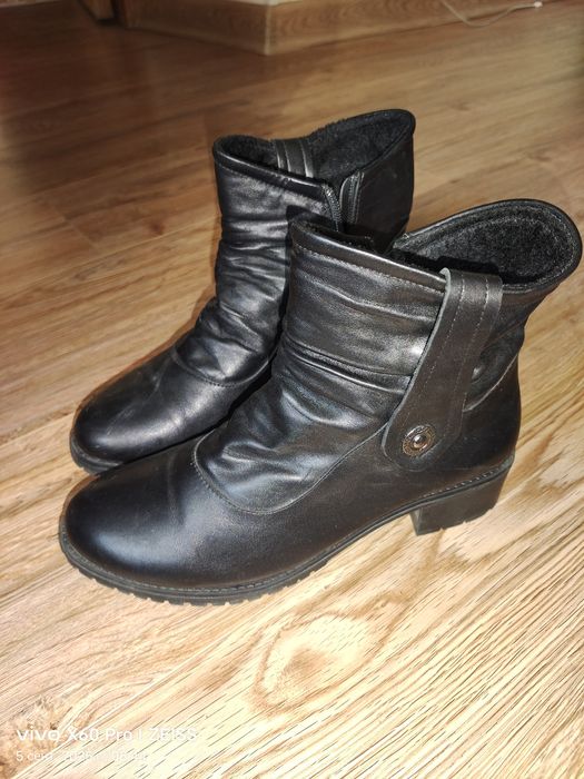 Продам осенние сапожки