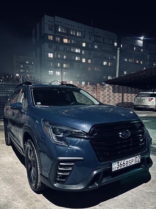 Срочно продам машину Subaru Ascent 2023