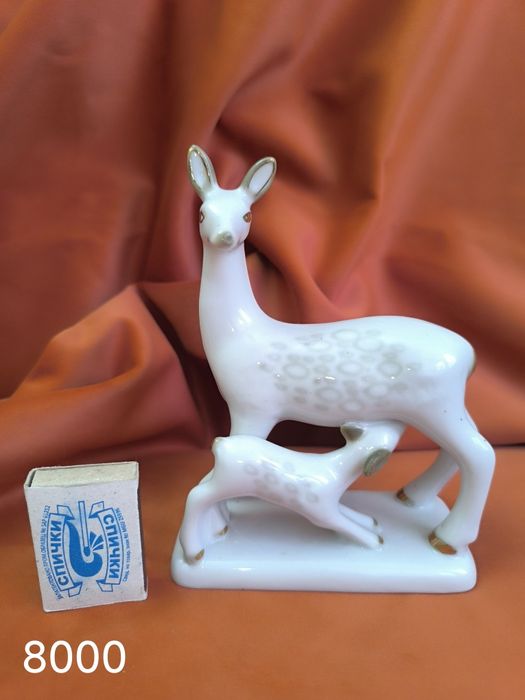 Статуэтки, фарфор