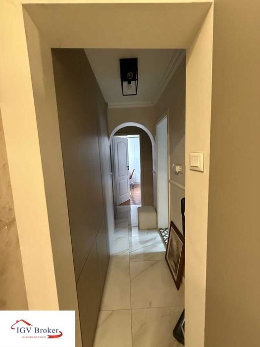 Четиристаен апартамент в жк Белите брези