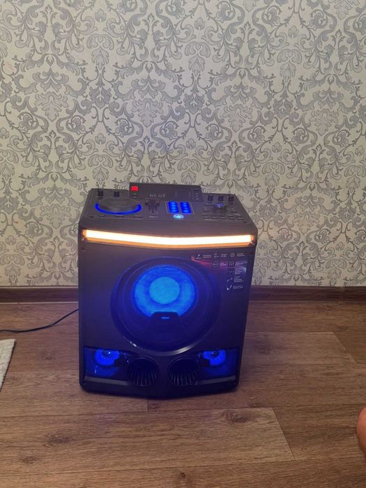 Продам музыкальный центр DEXP 400 Вт.