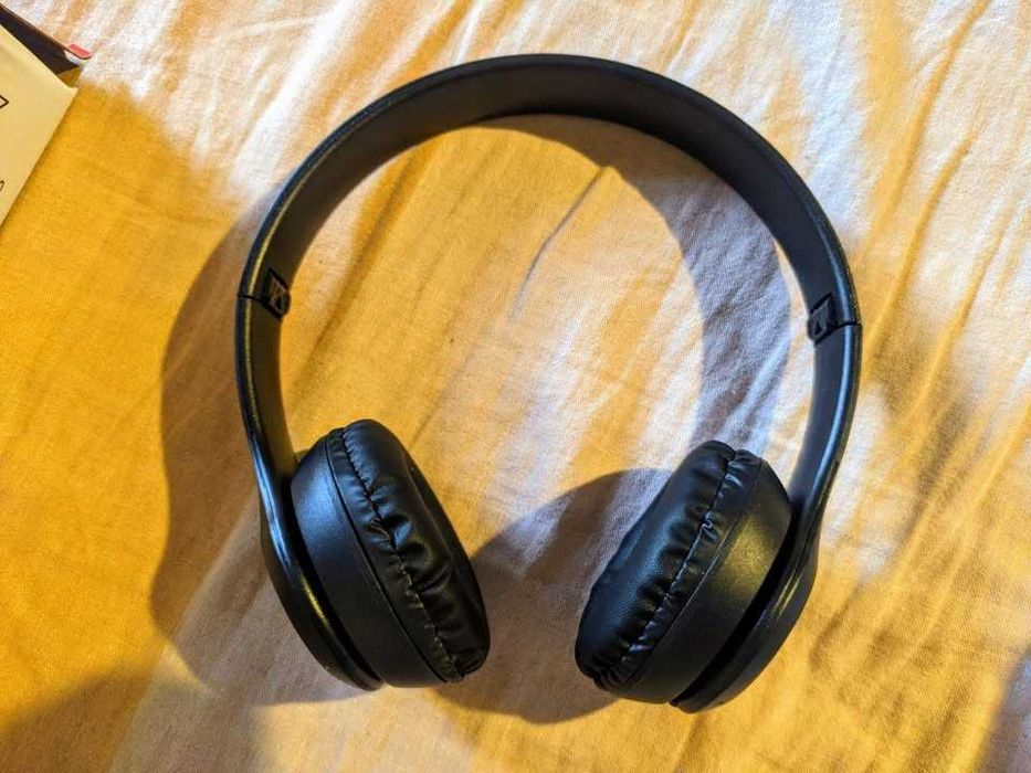 Безжични слушалки Wireless Bluetooth музика