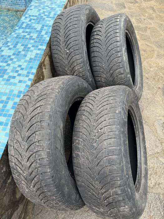 Зимни гуми 235/60/R16 NEXSEN