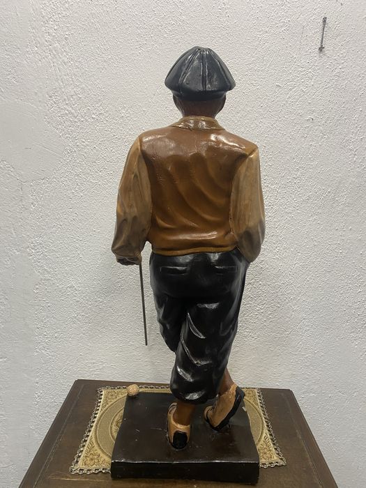 Стара френска фигура от фибростъкло 1960 г