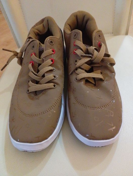 Обява 23 Нови дамски обувки