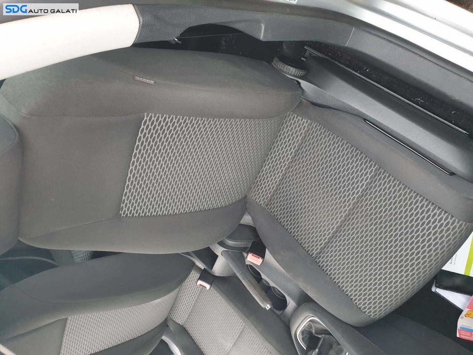 Scaun Textil Fara Incalzire Stanga Fata Sofer Fara Reglaj Inaltime Volkswagen Golf 6 Break Combi 2008 - 2013 [Q2055]