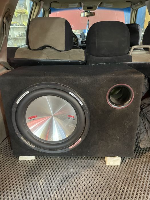 Сабвуфер 30 см в хорошем состоянии
