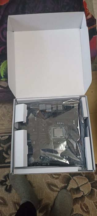 Комплект GIGABYTE B365M D3H + Intel Core i5-8600