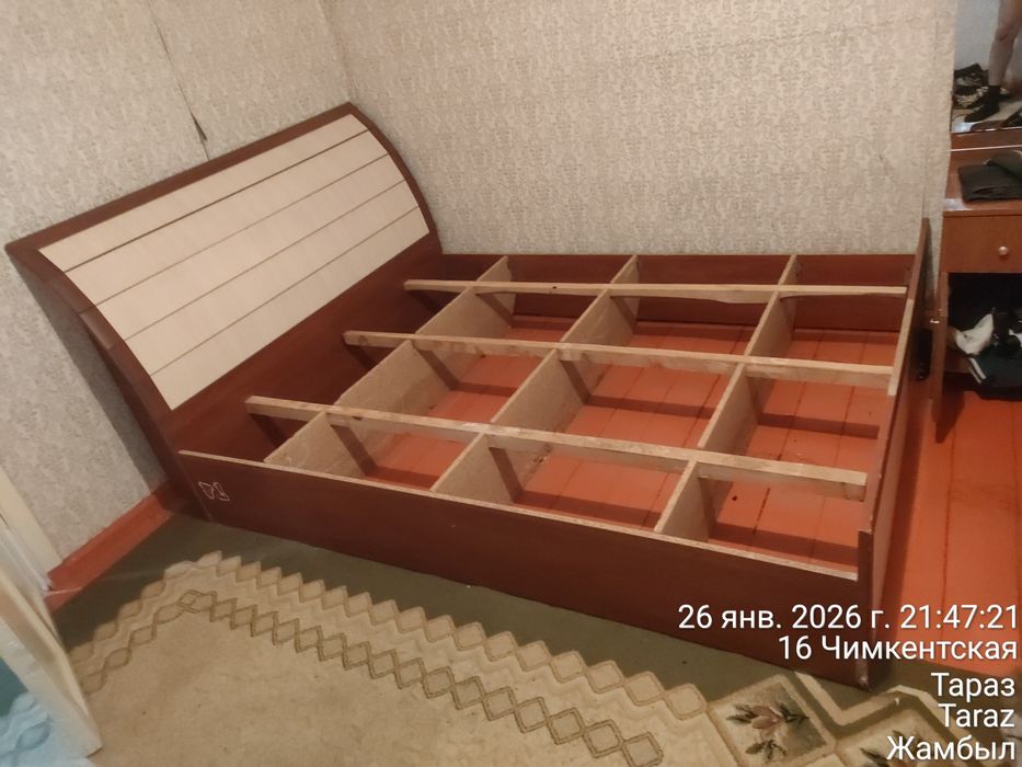 Отдам даром кровать