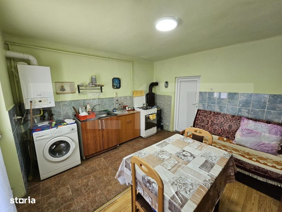Casa renovata, 4.237mp teren intravilan, Dublu front stradal, Razboien