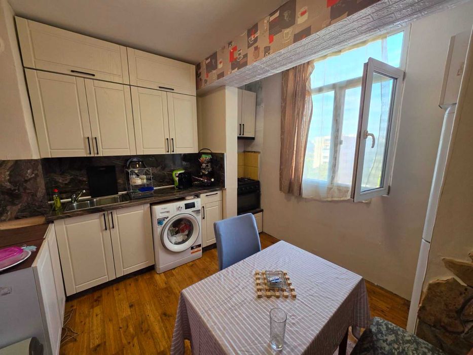 Продава се Двустаен апартамент в Казанлък - 65 кв.м за 954 €/кв.м - Снимка #2