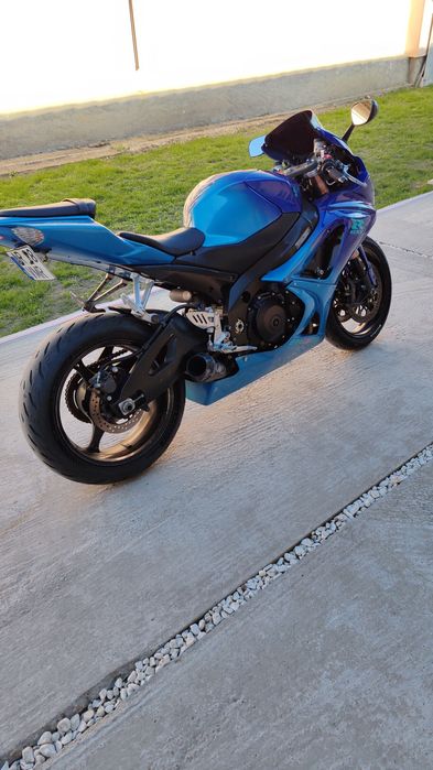Vând Suzuki gsxr 1000 k7