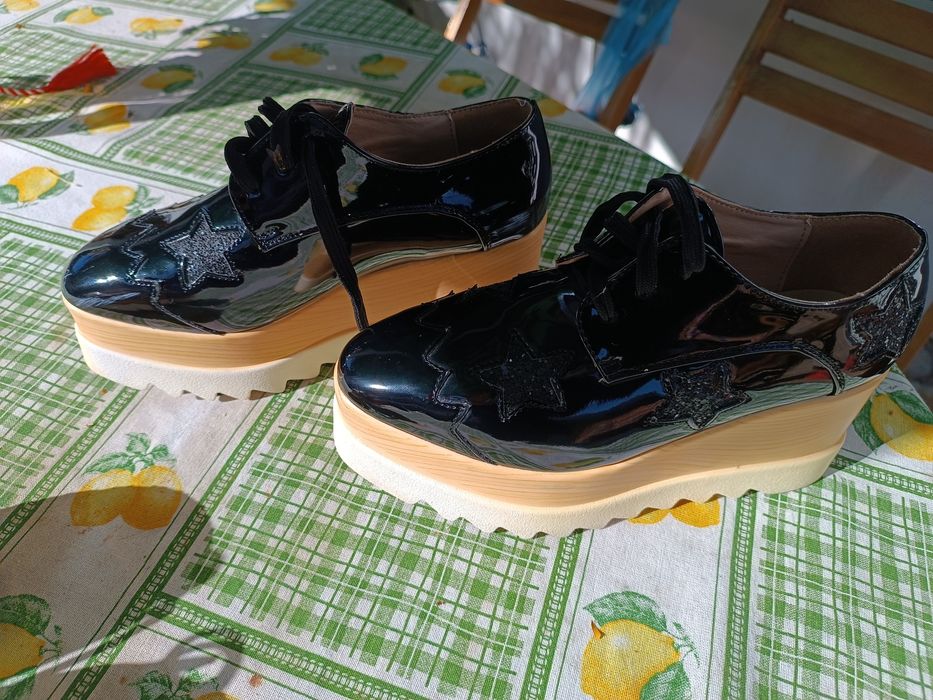 2 perechi pantofi casual 60lei