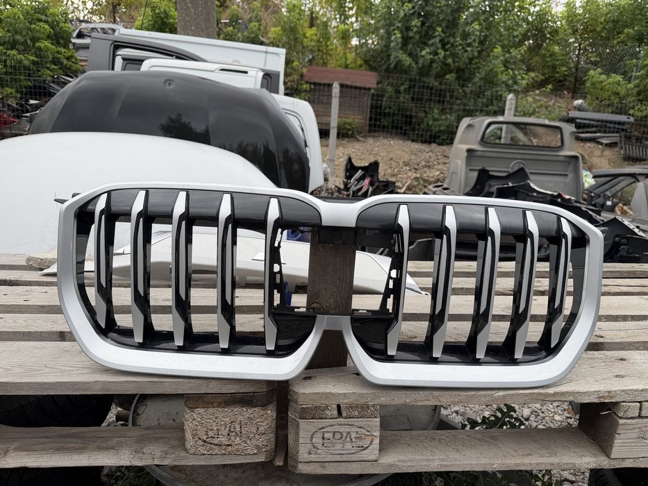 Решетка BMW X1 U11/U12