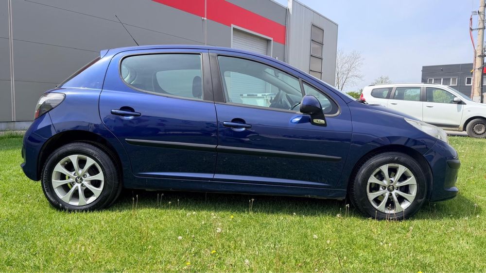 Peugeot 207 2009