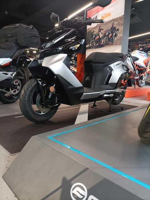 CFMOTO ZEEHO AE8S+ ’23 ( DEMO ) Electric